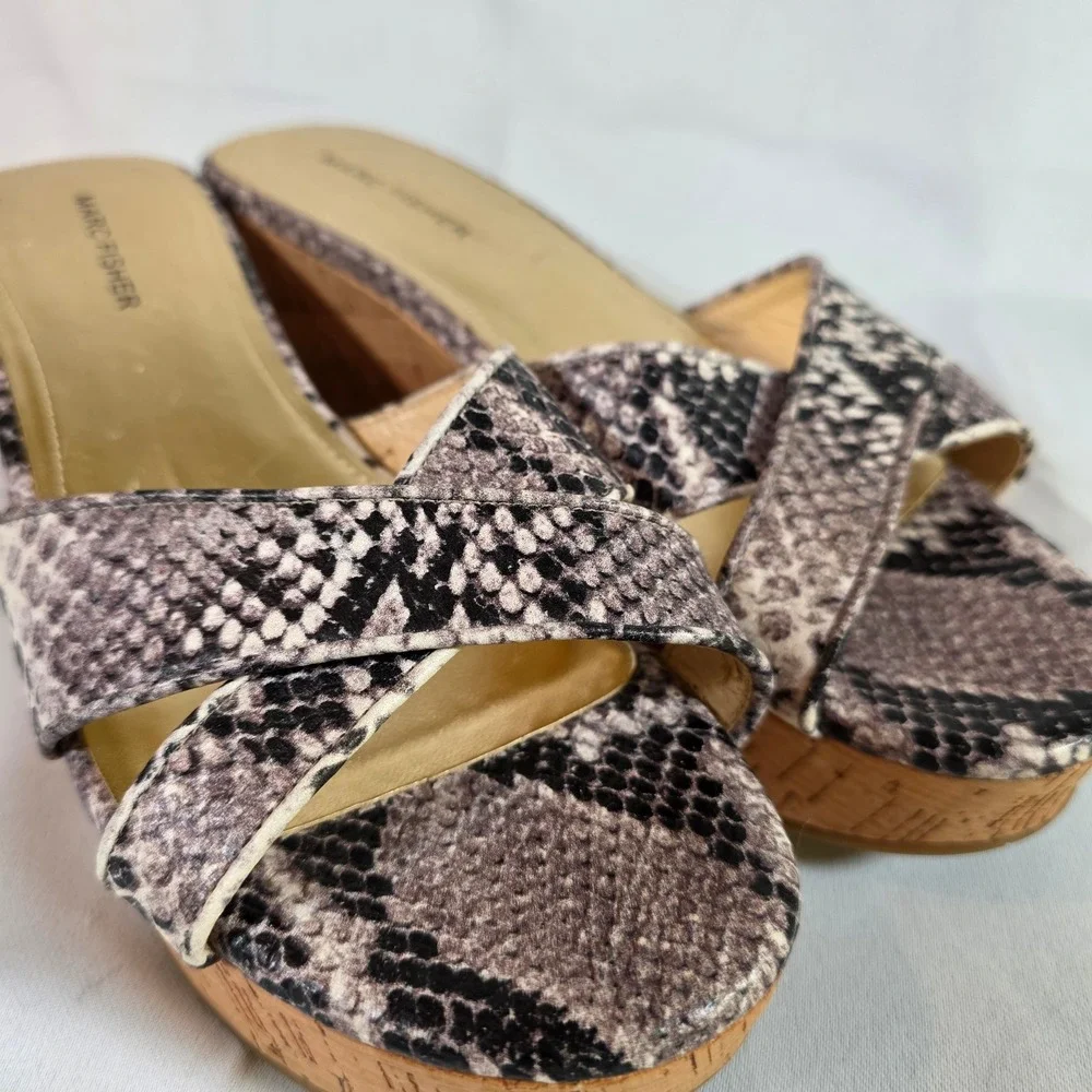 Marc‎ Fisher Womens 8 Snakeskin Print Cork Wedge Platform Slip-On Sandals